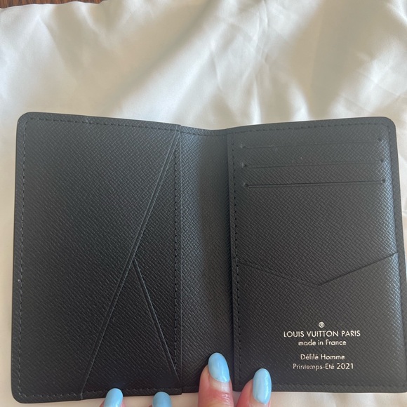 Louis Vuitton Pocket Organizer - Picture 3 of 5